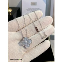 반클리프앤아펠 목걸이