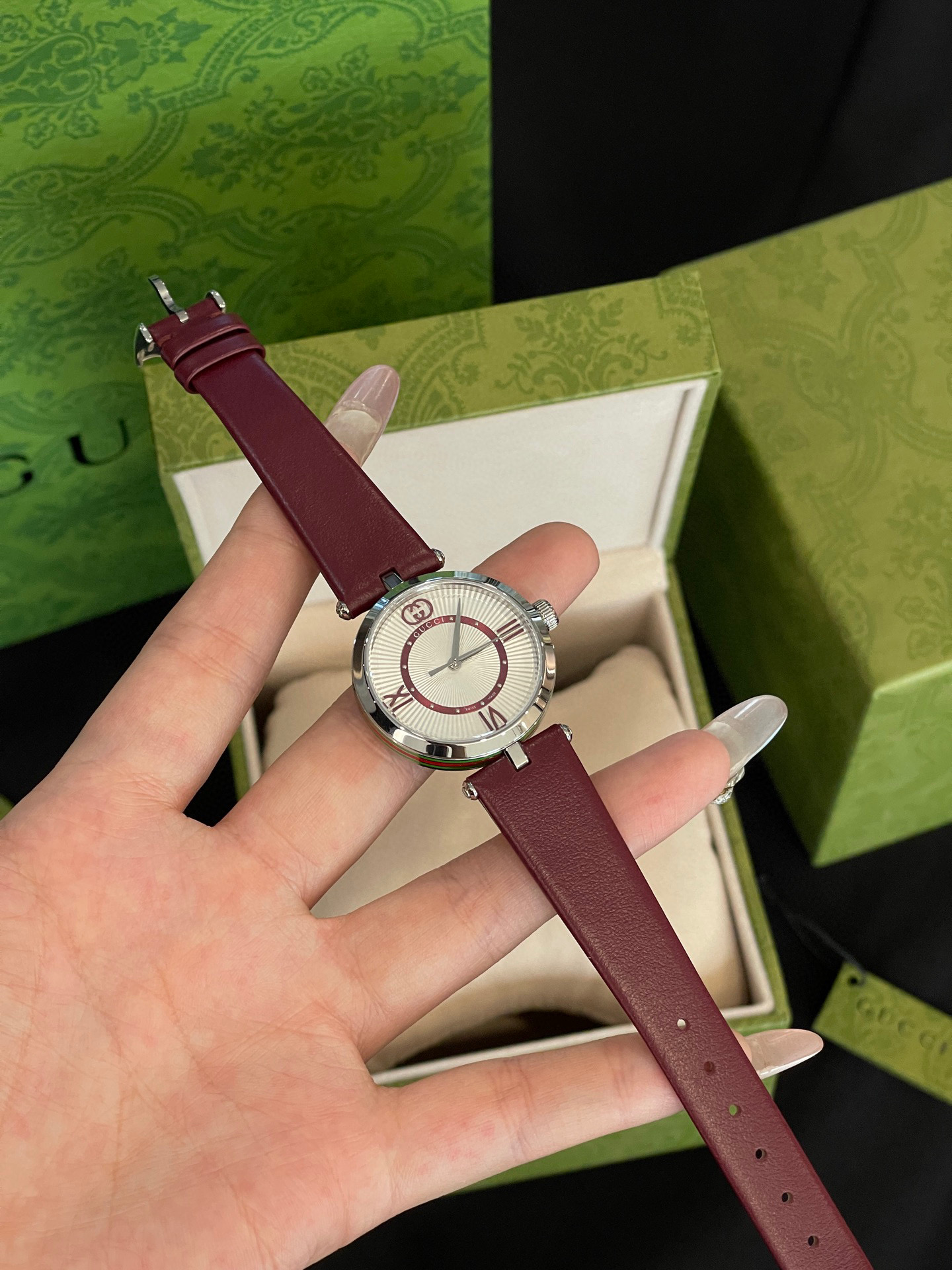 구찌 여자 시계