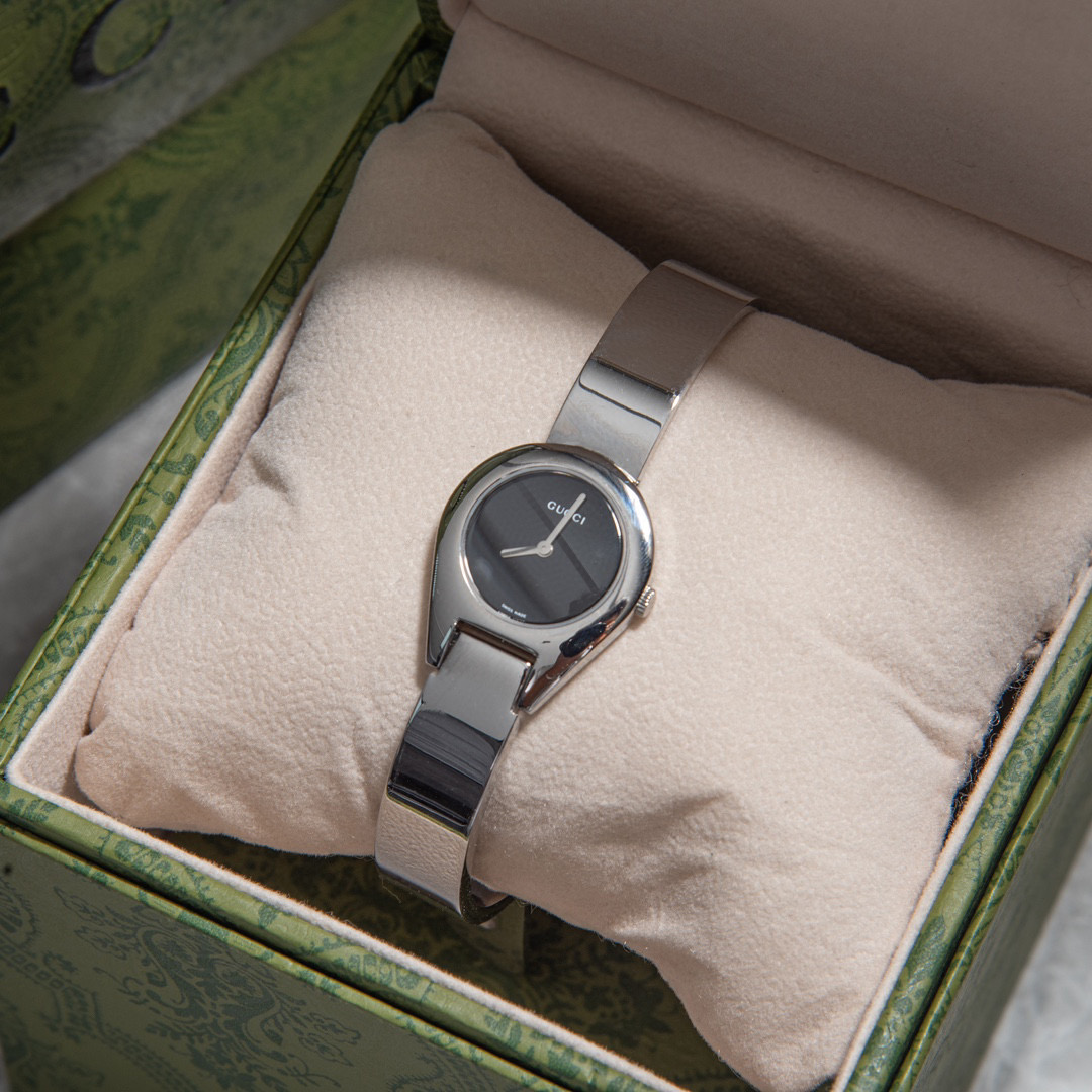 구찌 여자 시계