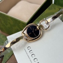 구찌 여자 시계