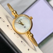 구찌 여자 시계