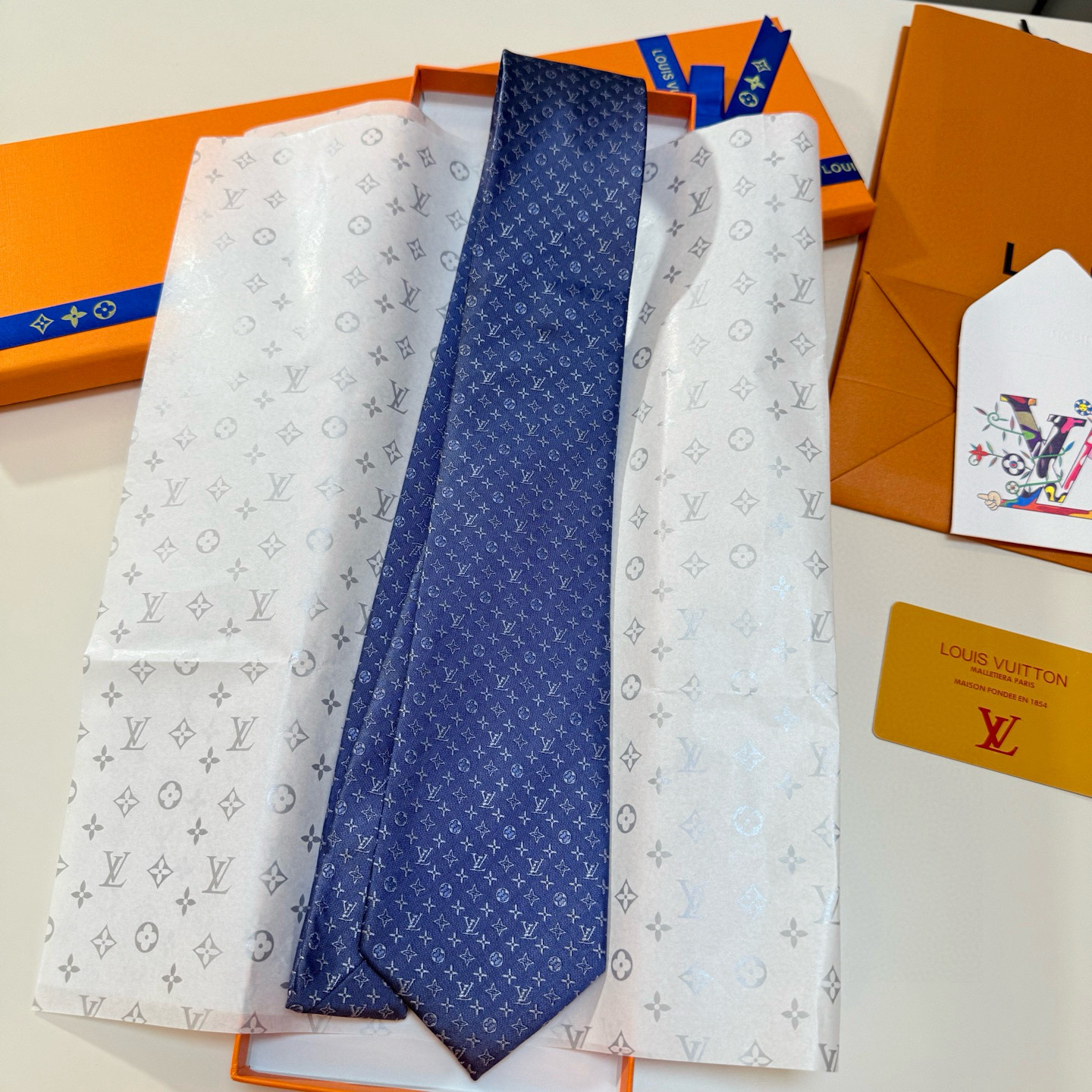 루이비통 넥타이