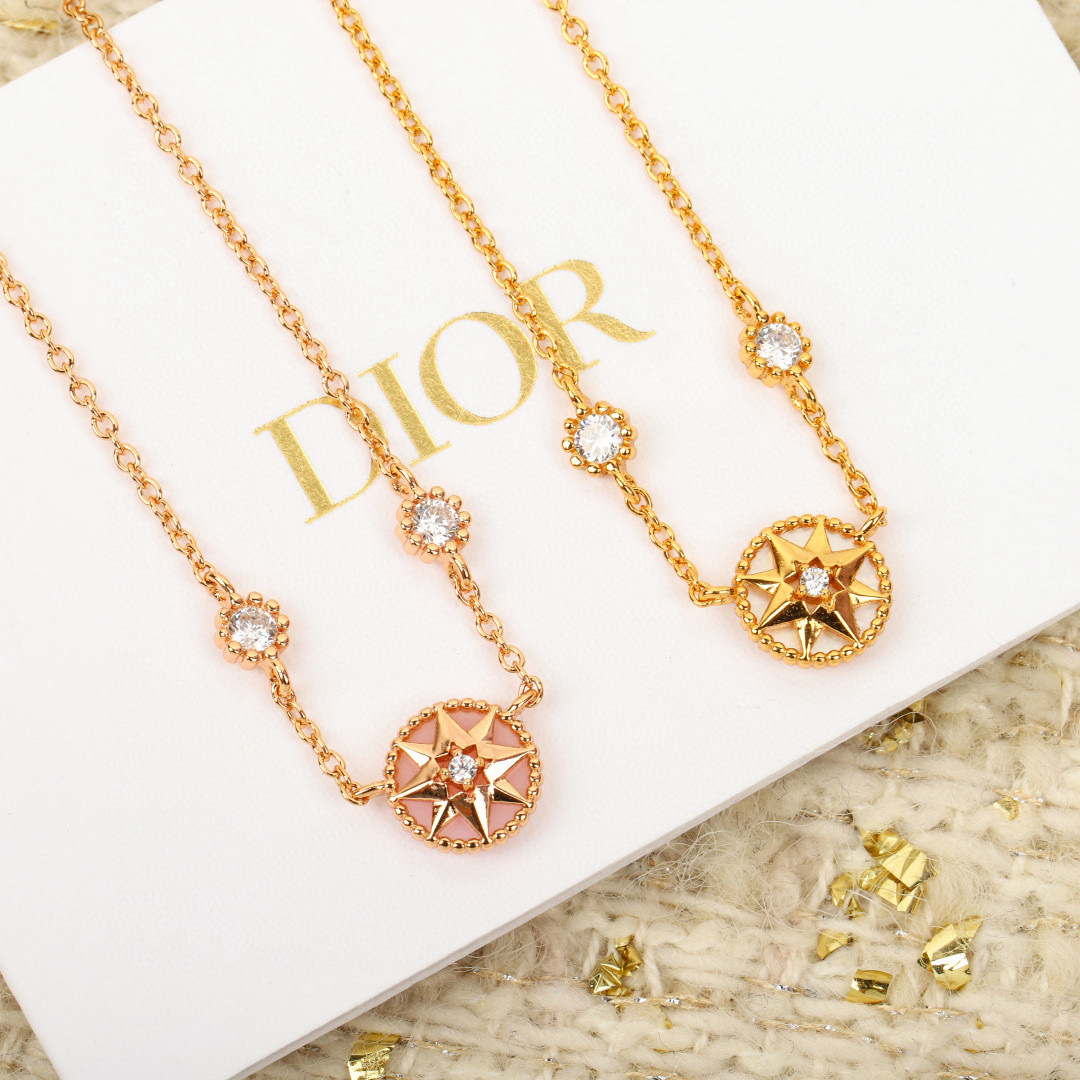 디올 목걸이