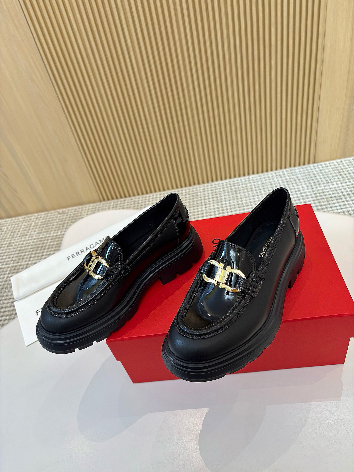 페라가모 여자 신발 구두