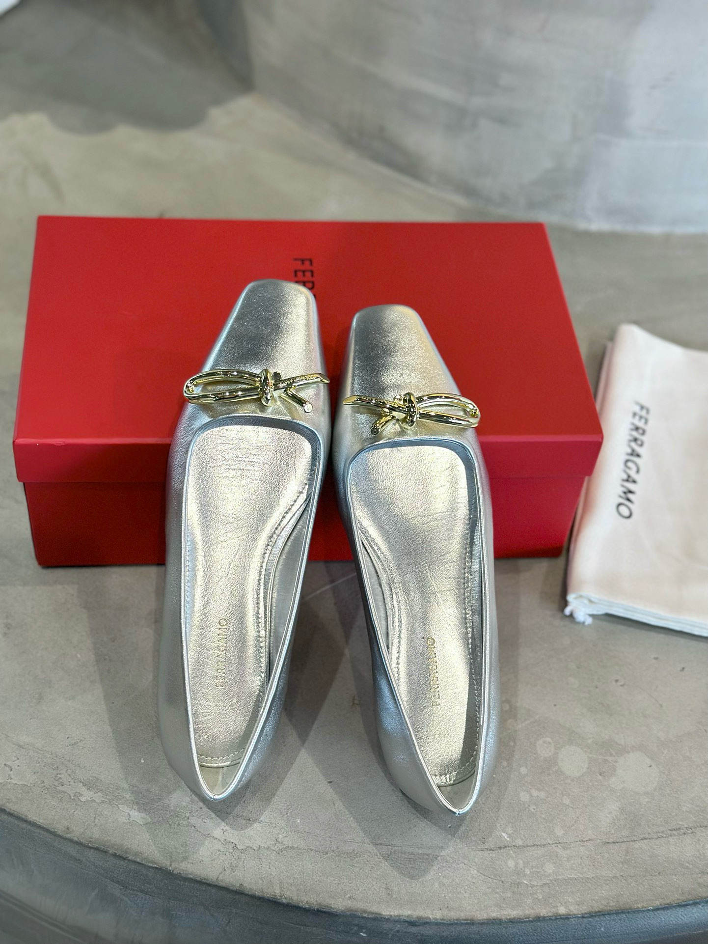 페라가모 여자 신발 구두