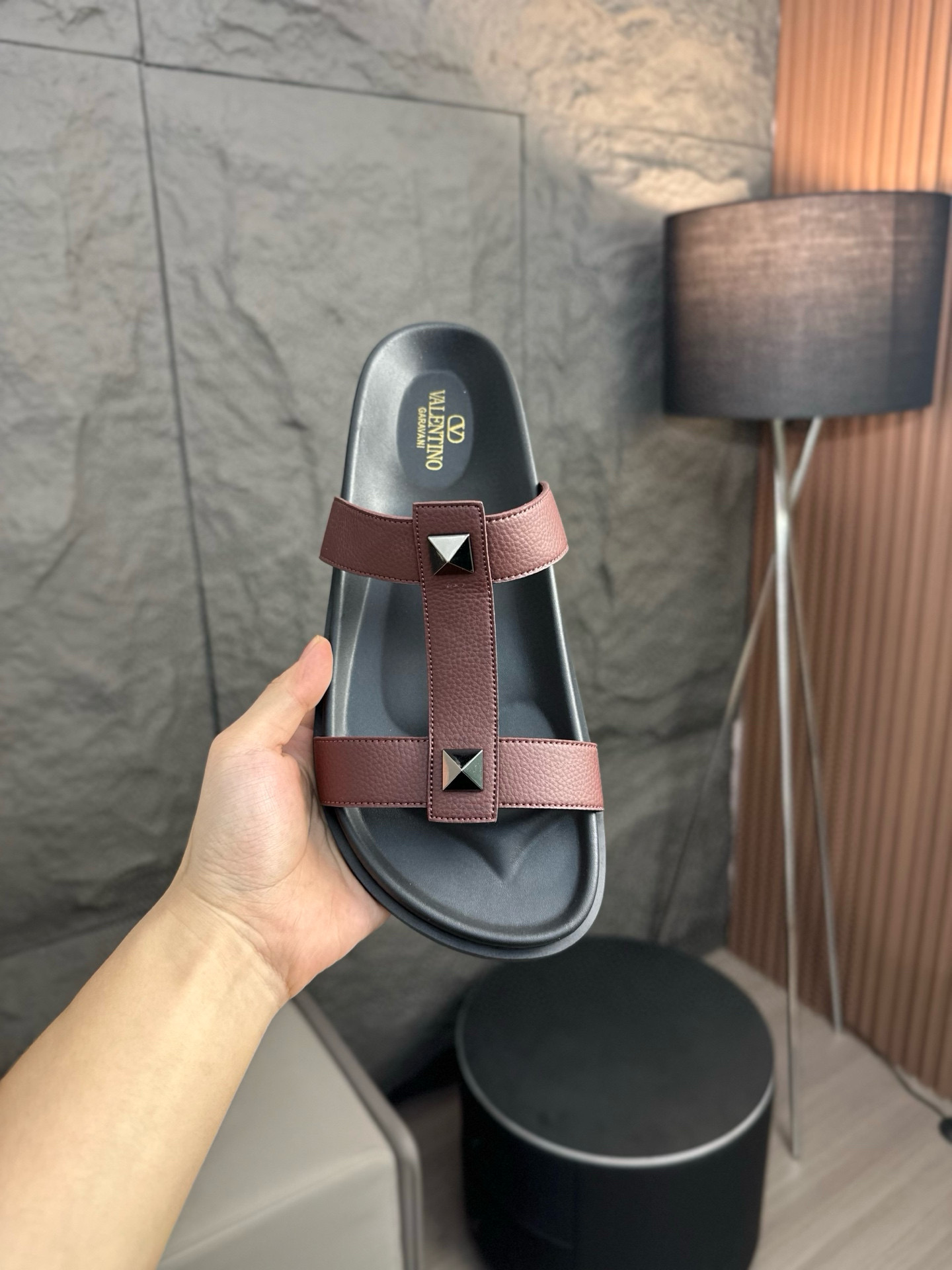 발렌티노 남자 슬리퍼