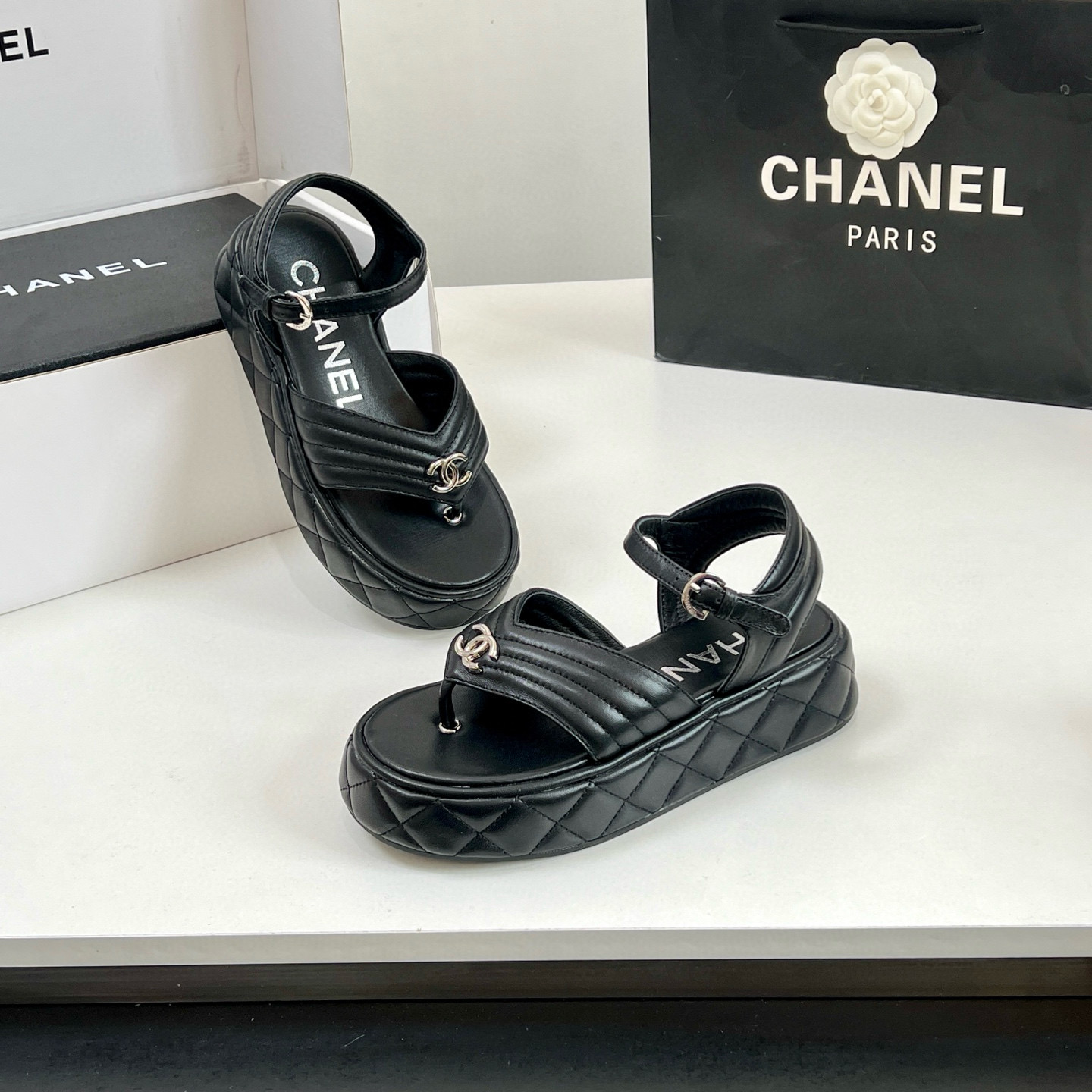 샤넬 여자 샌들