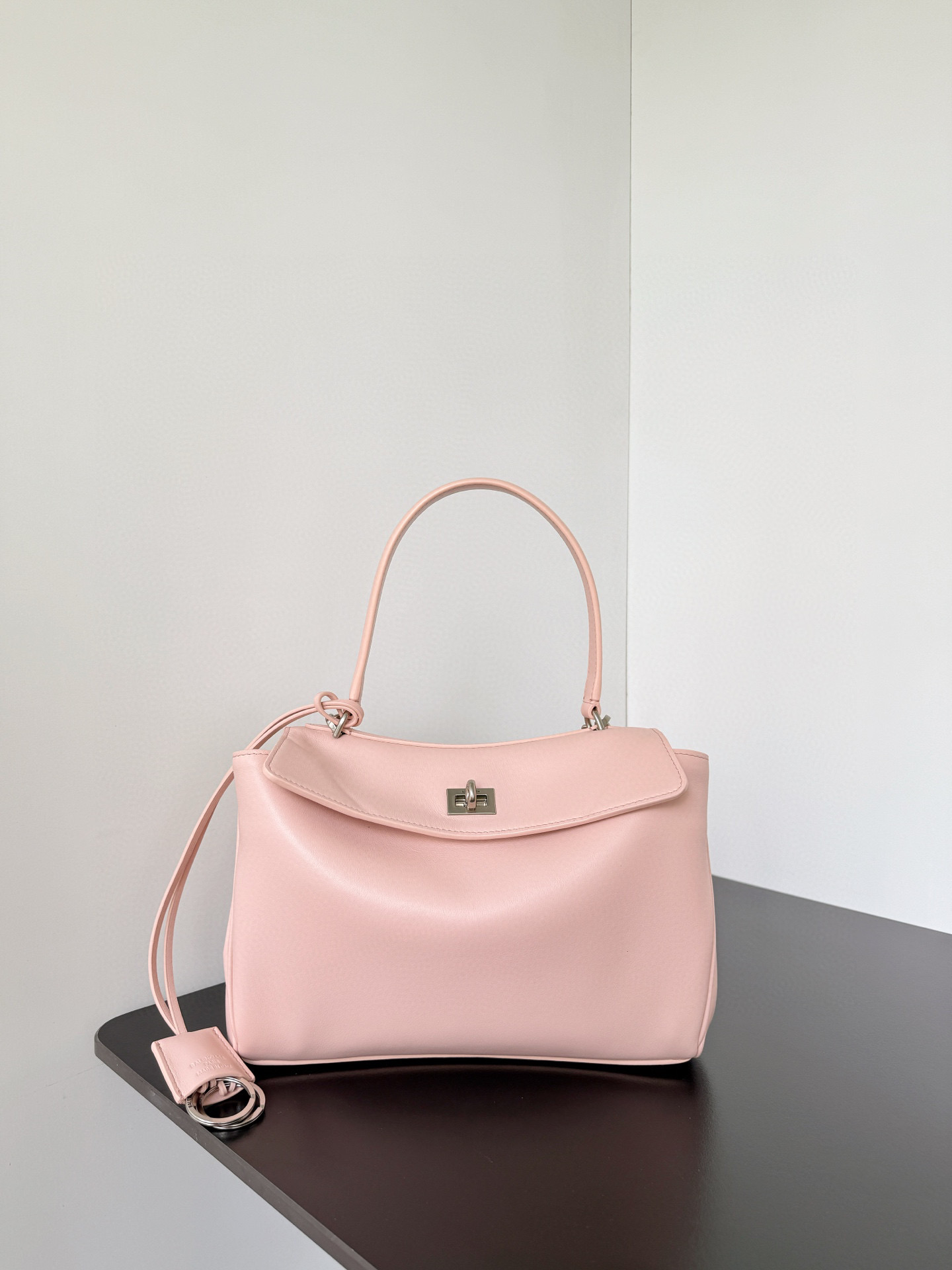 발렌시아가 여자가방