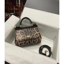 돌체앤가바나 여자가방