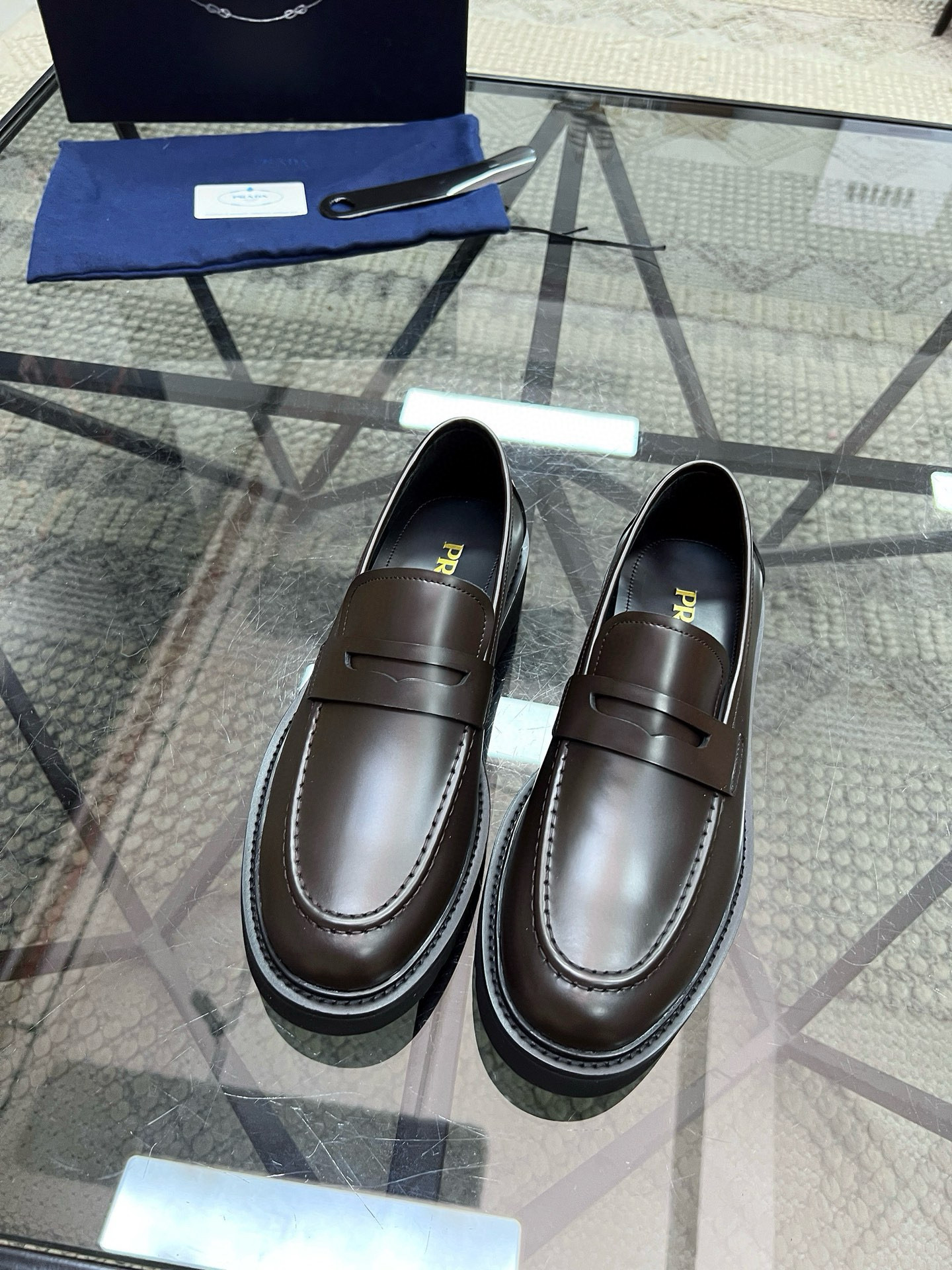 프라다 남자 구두