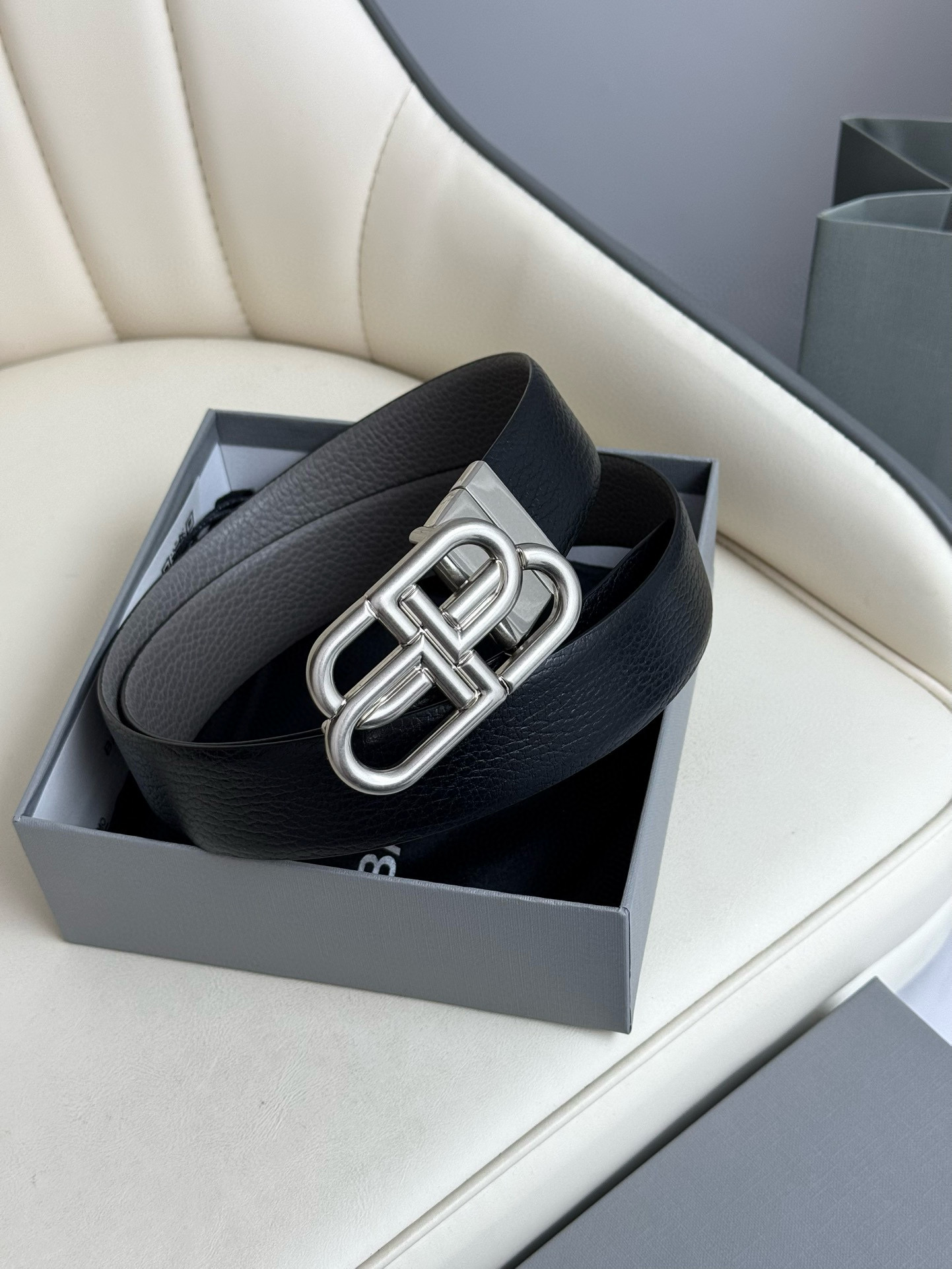 발렌시아가 남자 벨트