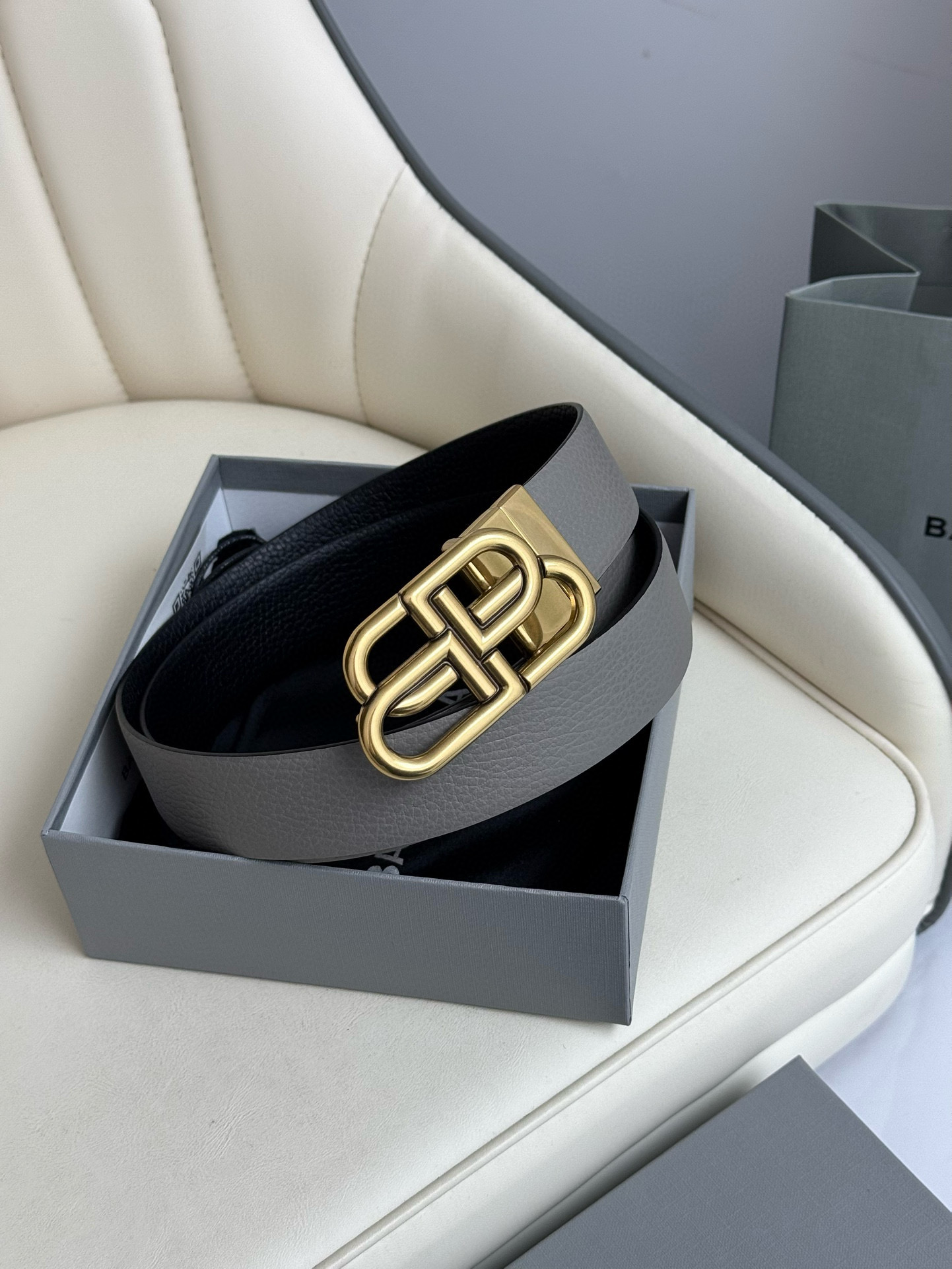 발렌시아가 남자 벨트