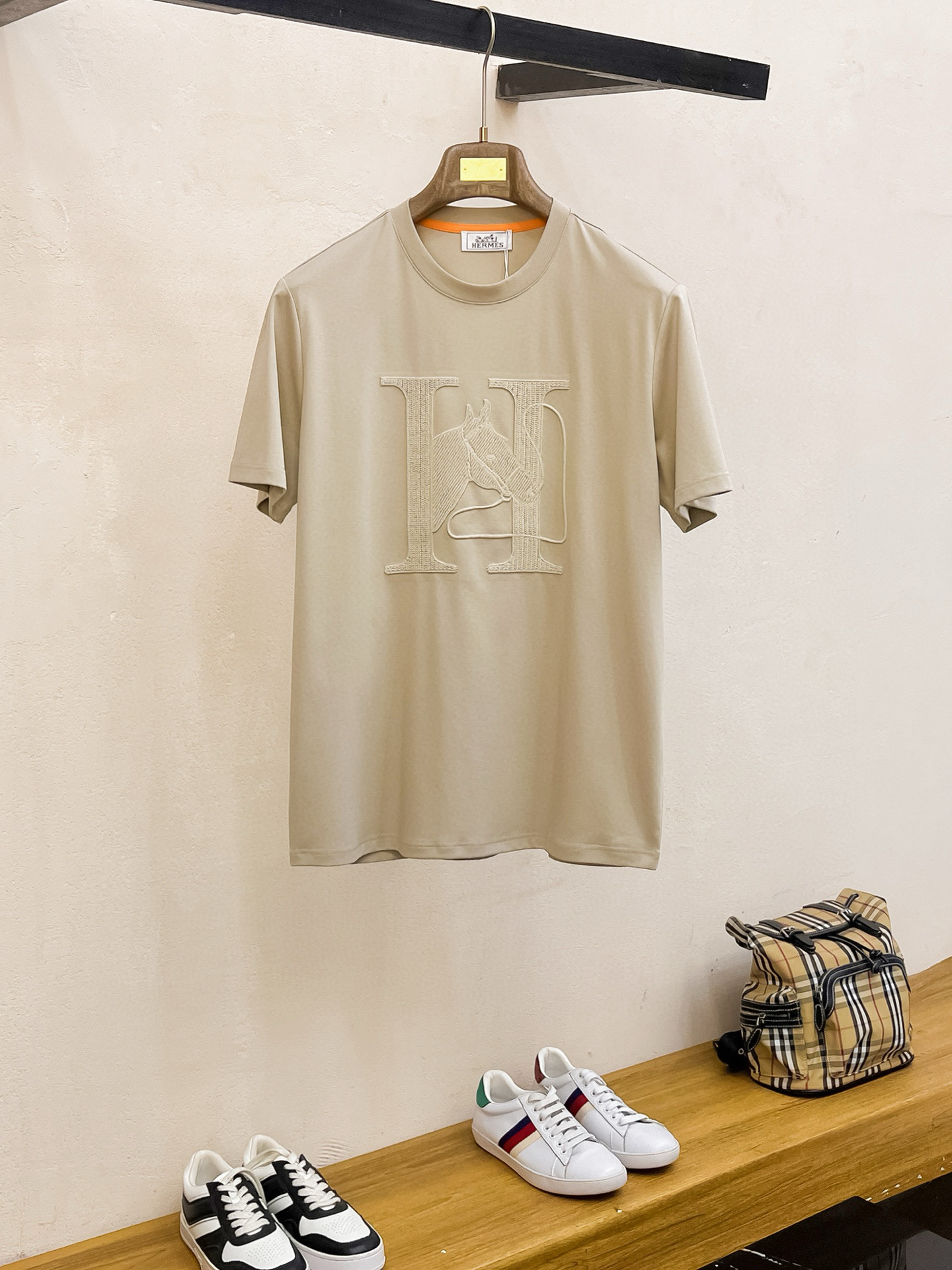 에르메스 남자 반팔티