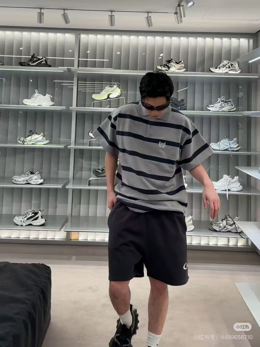 발렌시아가 남녀공용 반바지