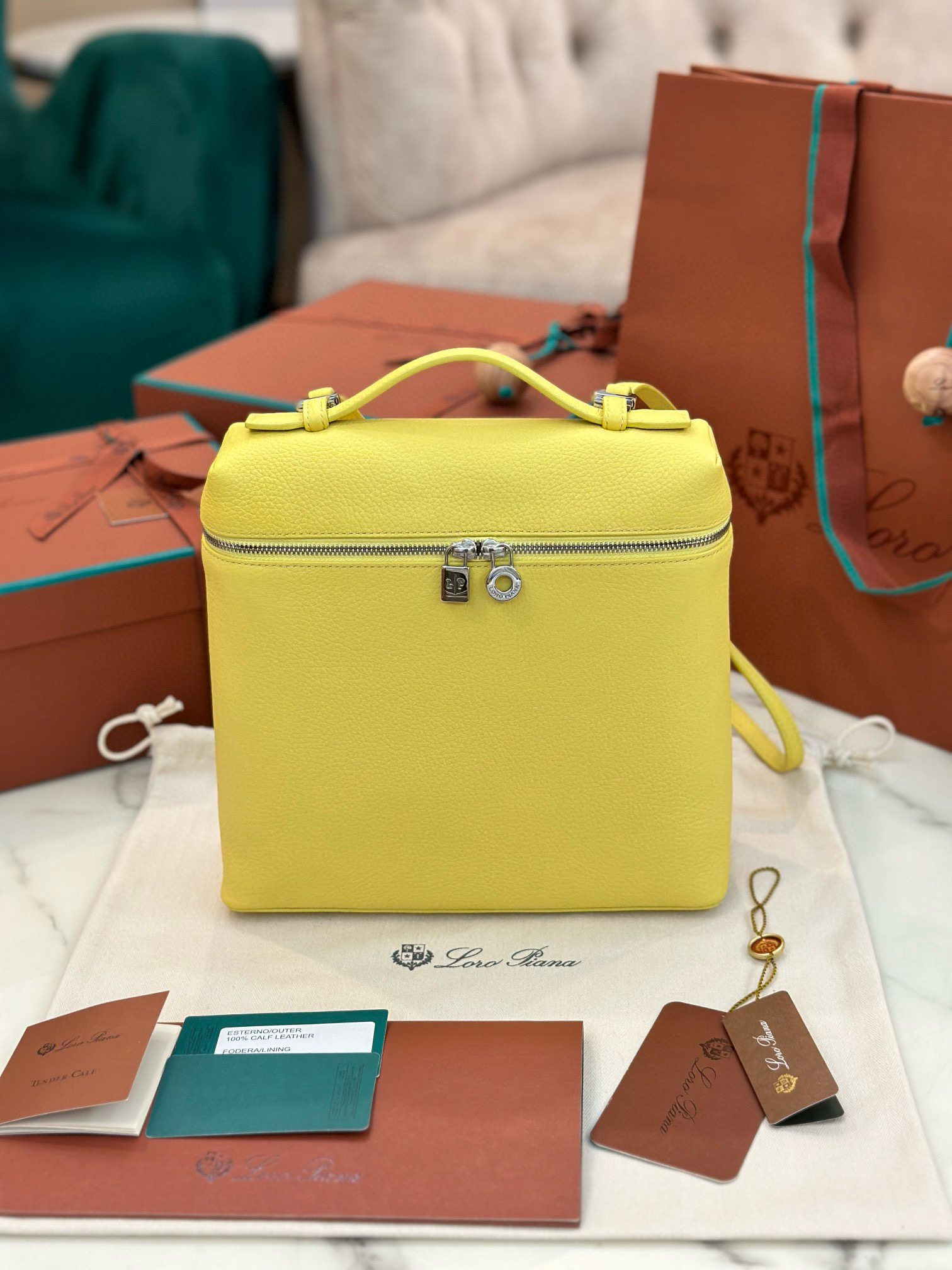 로로피아나 여자가방