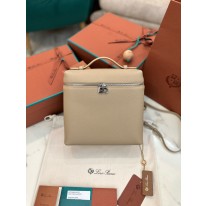 로로피아나 여자가방