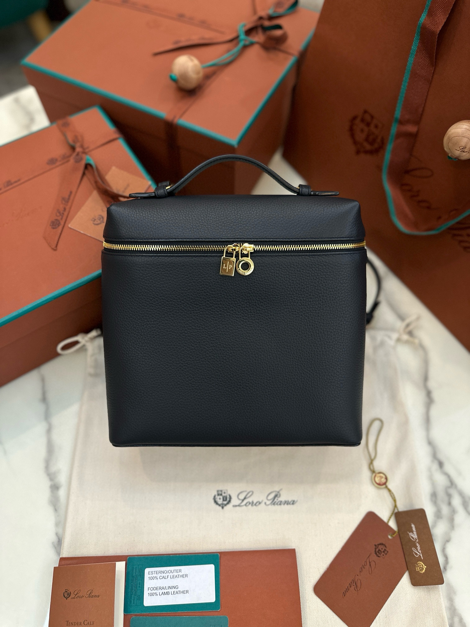 로로피아나 여자가방