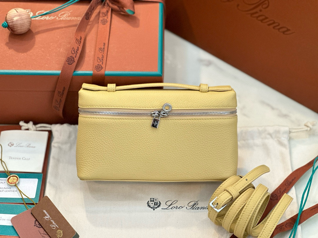 로로피아나 여자가방