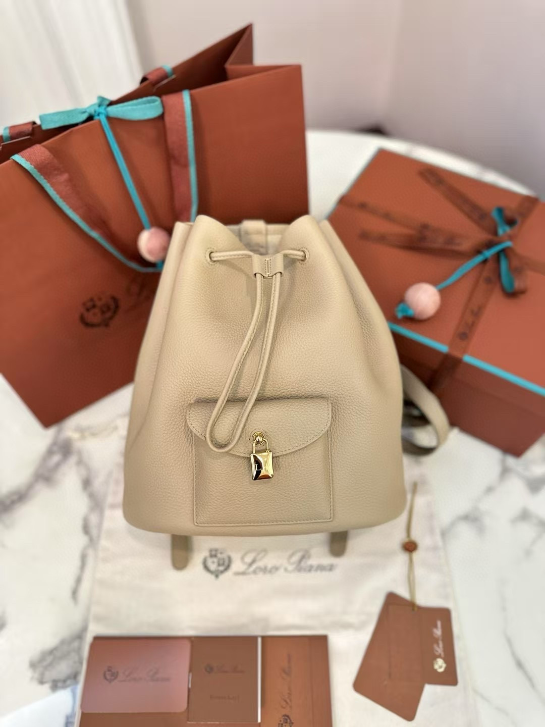 로로피아나 백팩 여자가방