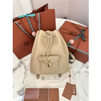 로로피아나 백팩 여자가방