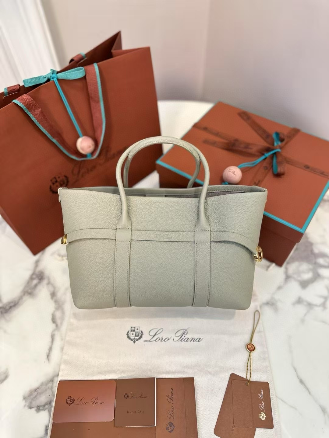 로로피아나 토트백 여자가방