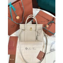 로로피아나 여자가방