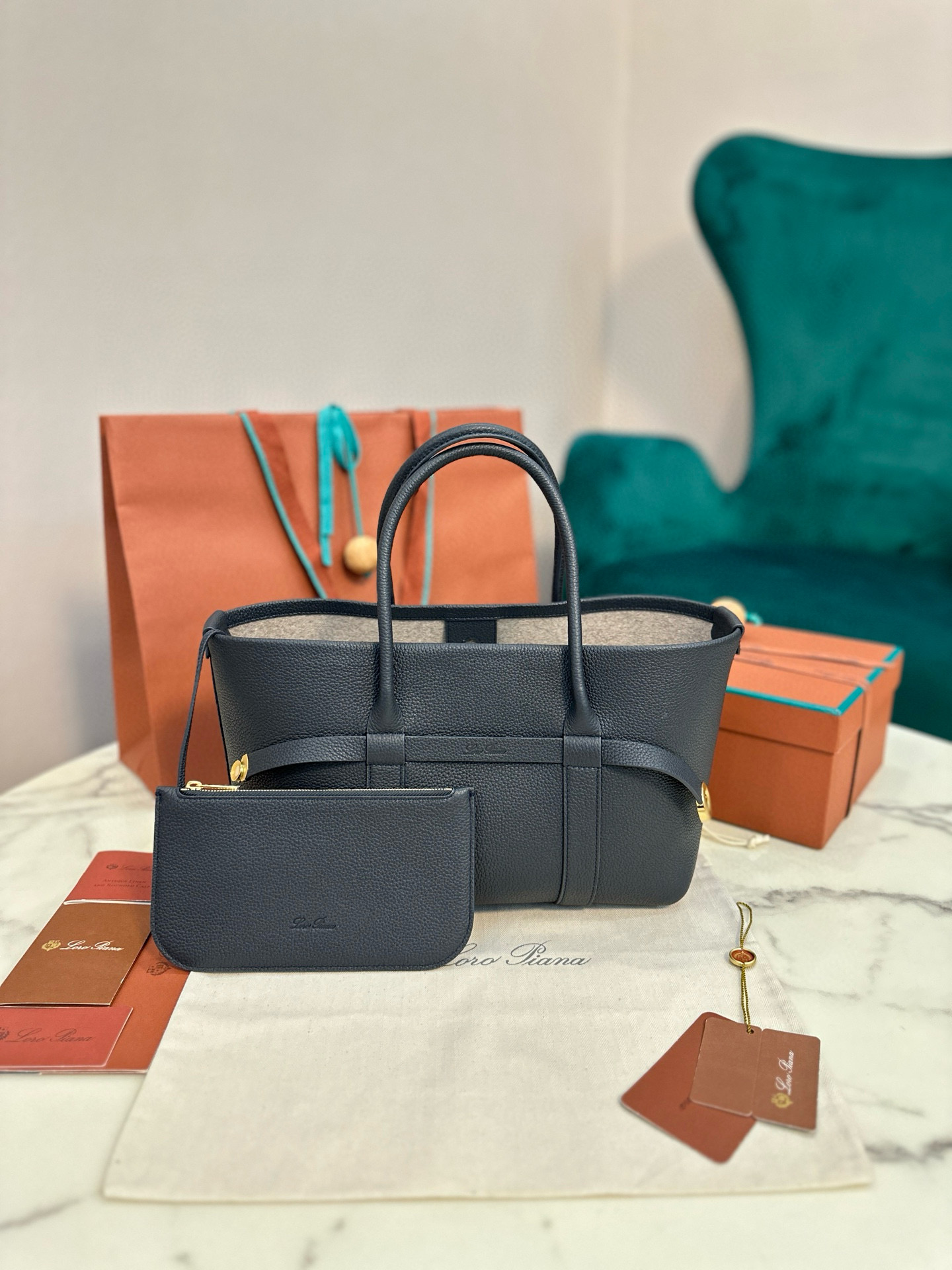 로로피아나 여자가방