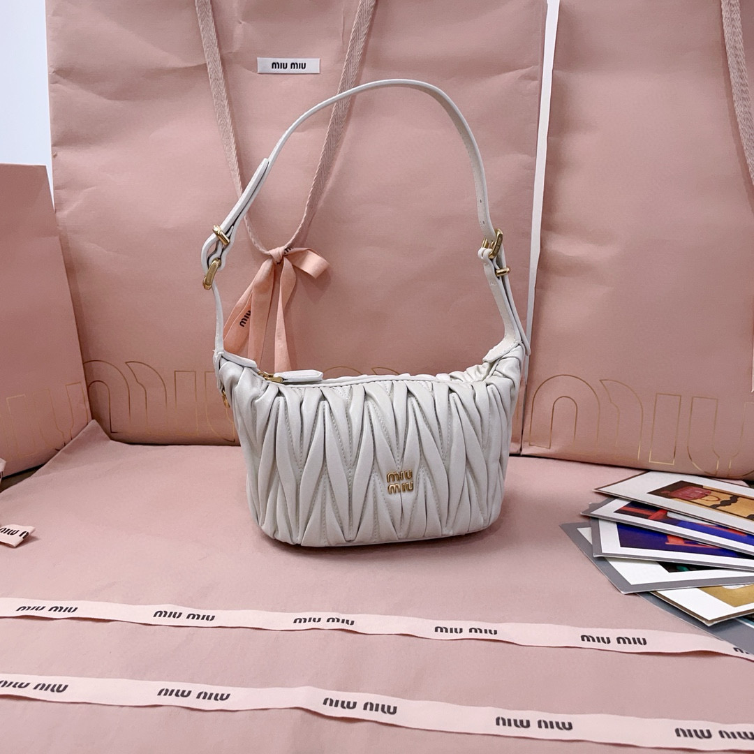 미우미우 5NE026 여자가방