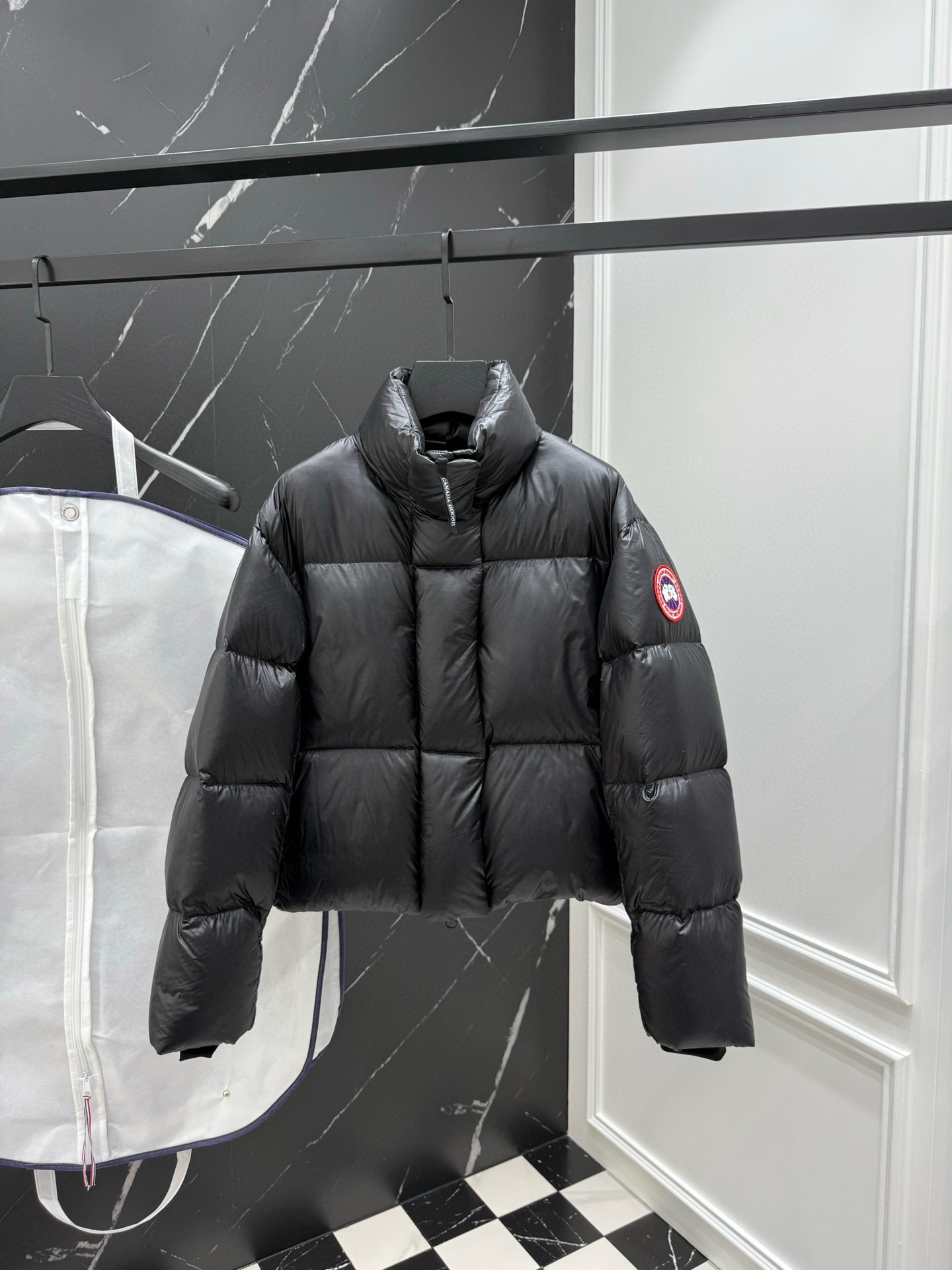 캐나다구스 여자 패딩