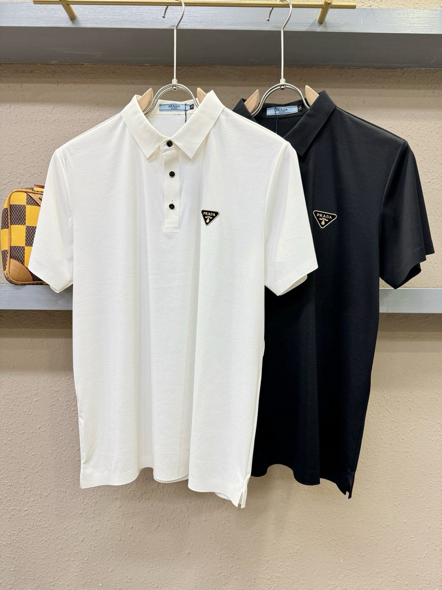 프라다 남자 반팔티 2컬러