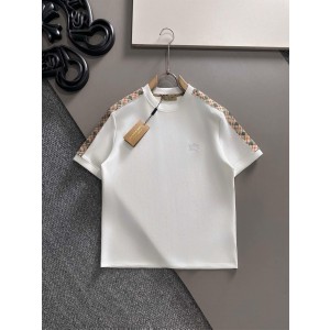 버버리 남자 반팔티