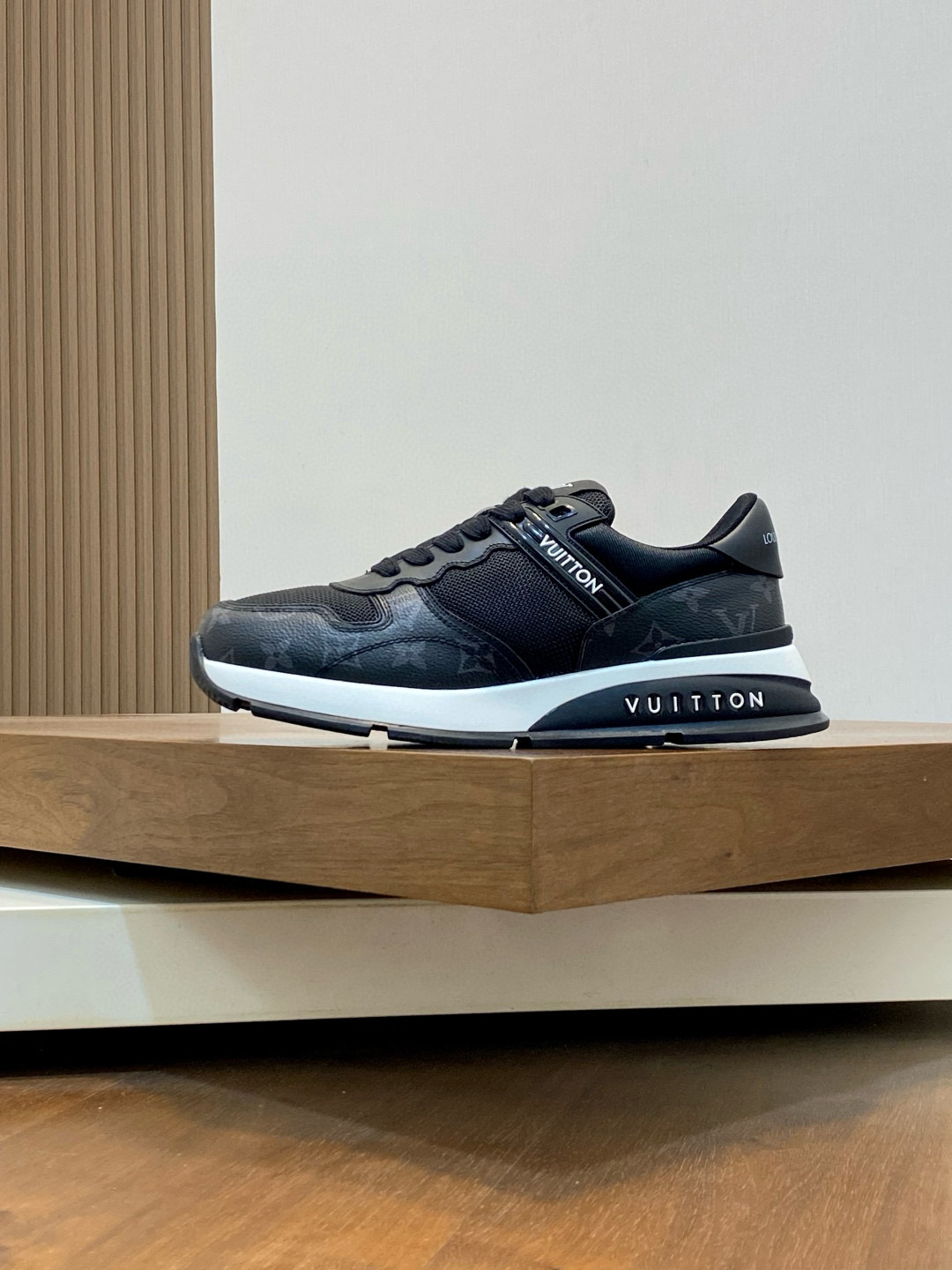 루이비통 트레이너 남자 신발 운동화 스니커즈