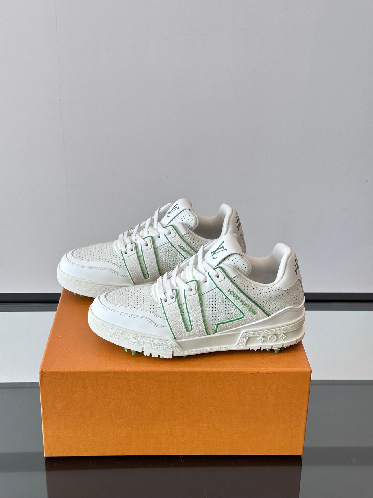 루이비통 트레이너 남자 신발 운동화 스니커즈