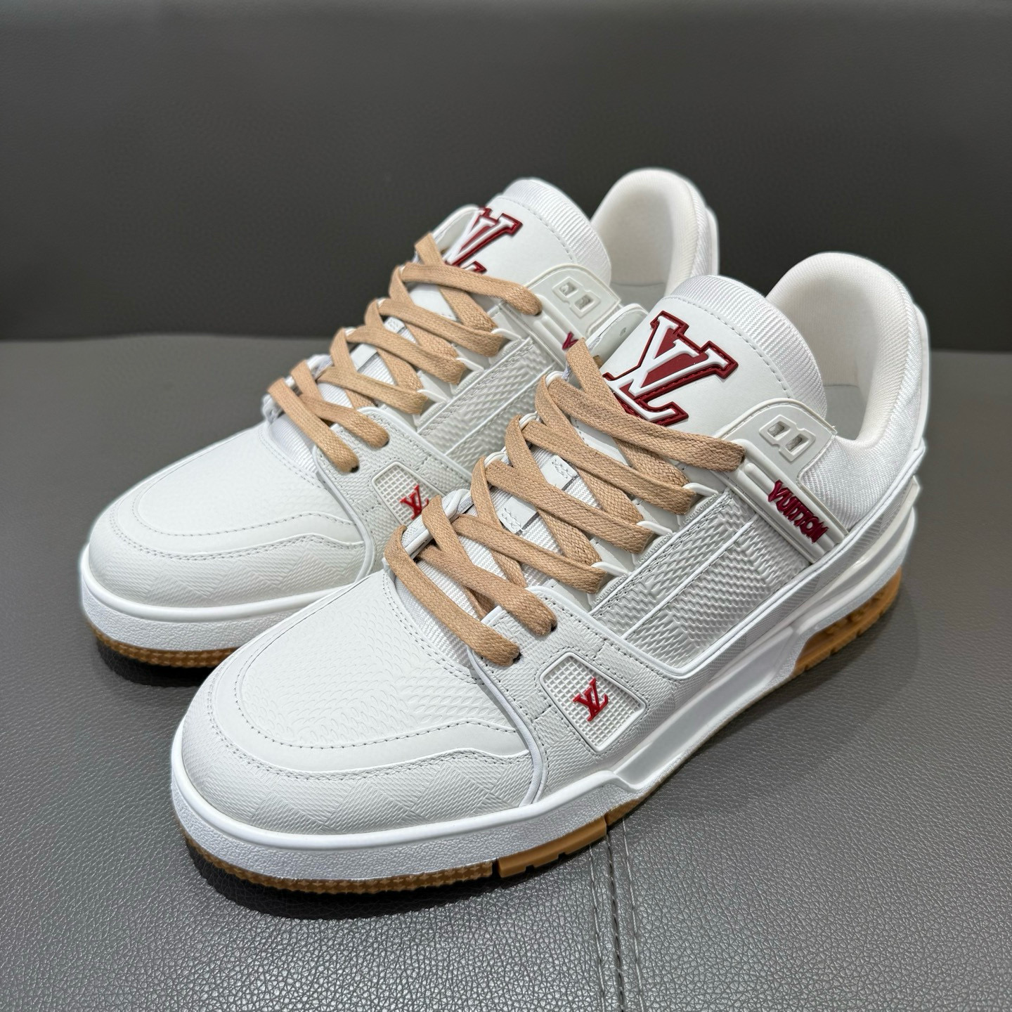 루이비통 트레이너 남자 신발 운동화 스니커즈