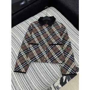 버버리 여자 자켓