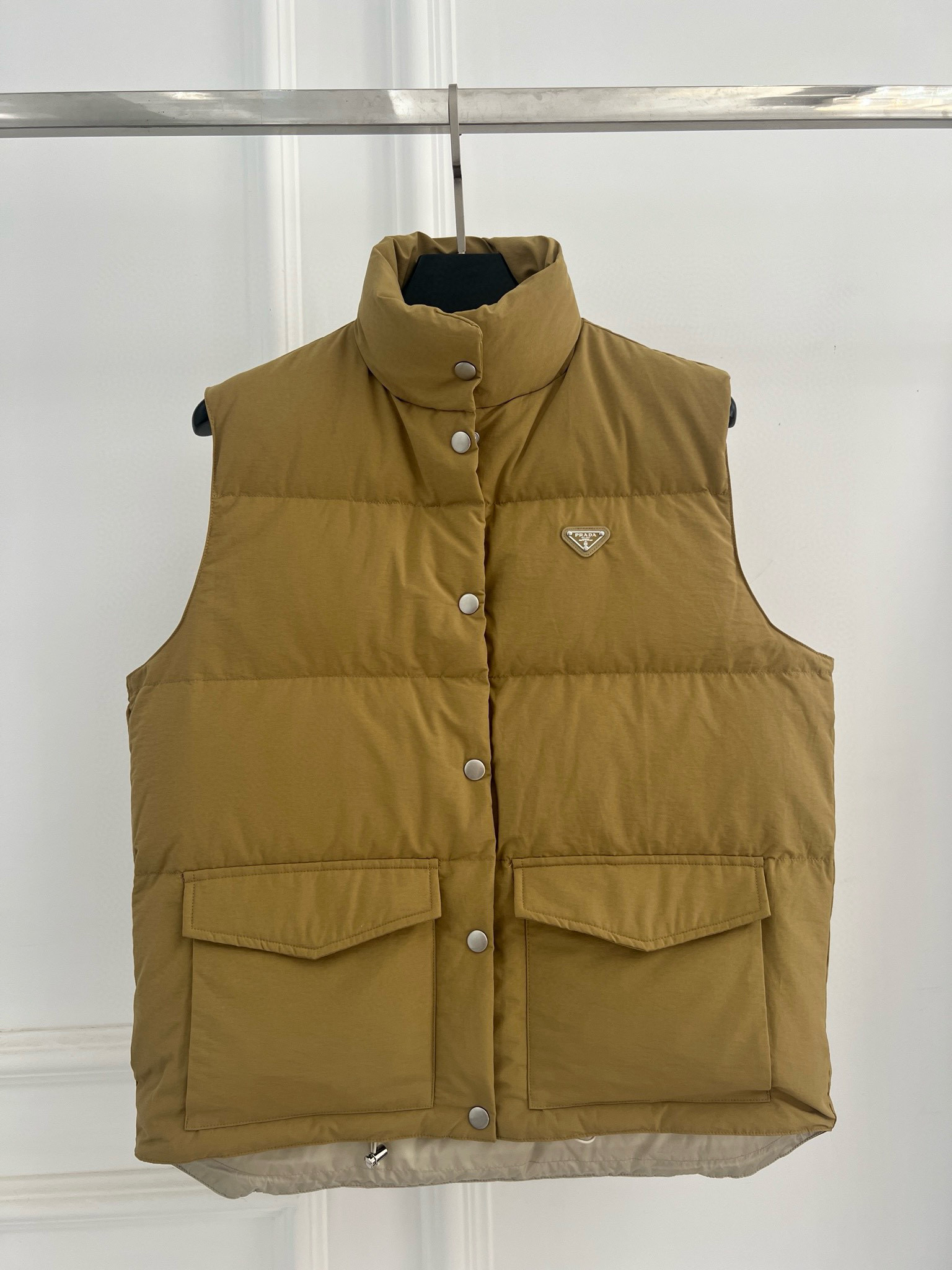 프라다 여자 조끼