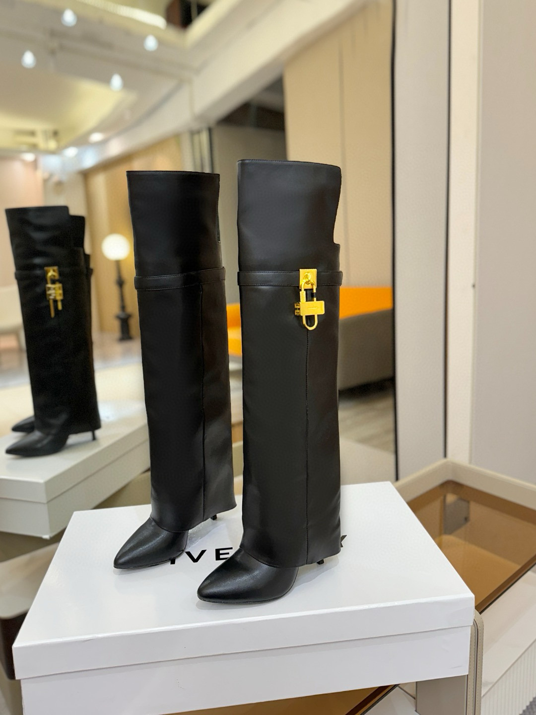 지방시 10.5CM 여자 부츠