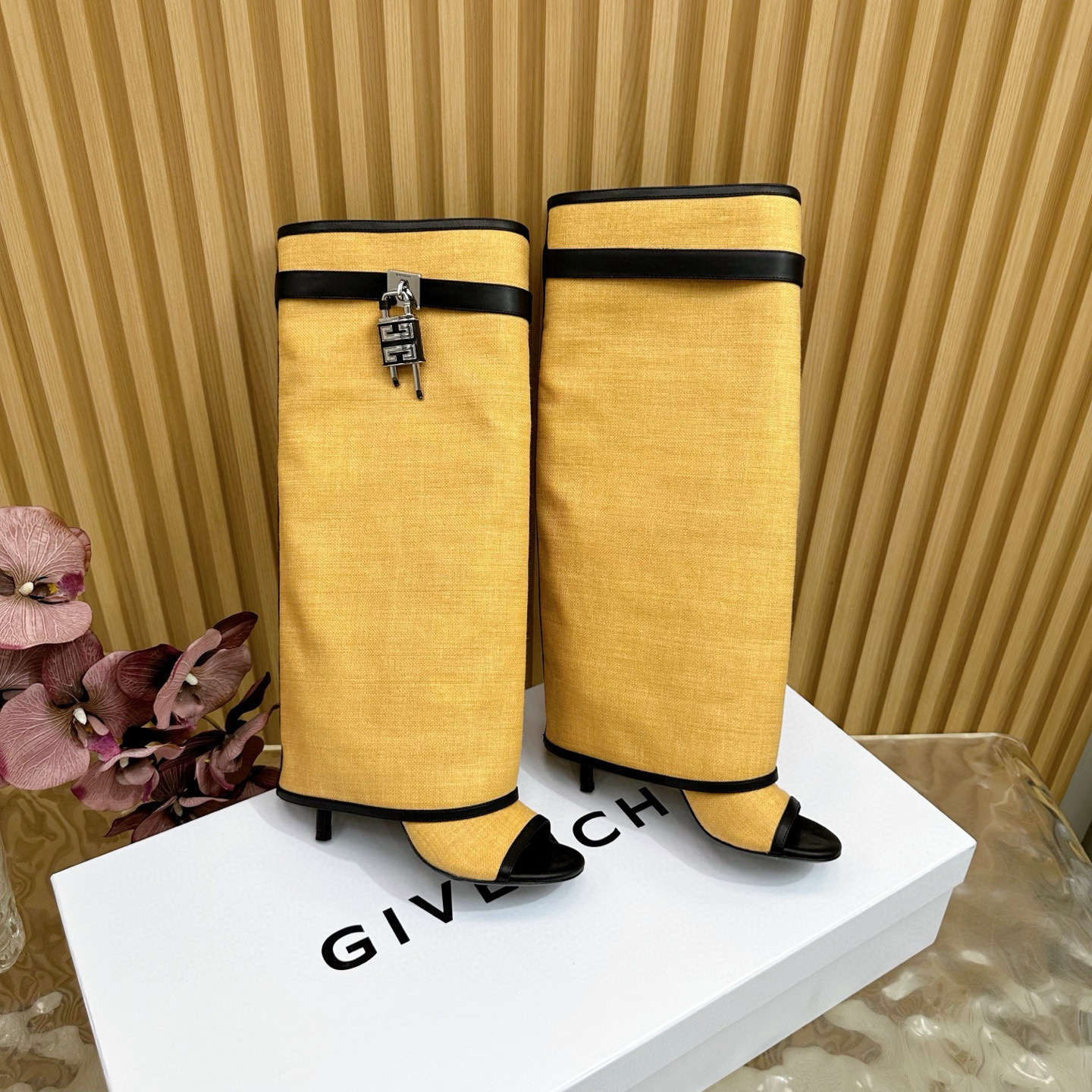 지방시 9CM 여자 부츠