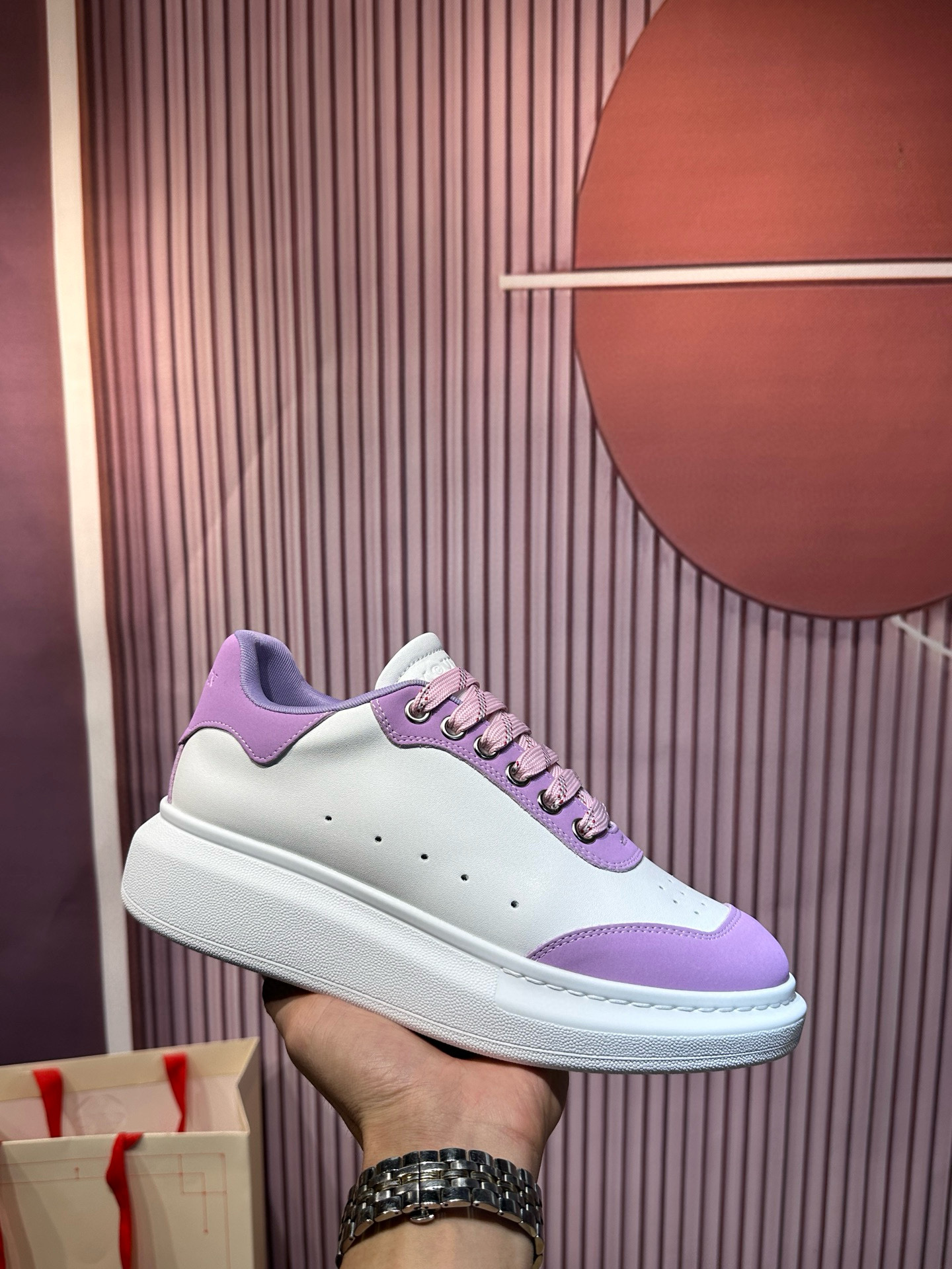 알렉산더 맥퀸 남녀공용 신발 운동화 스니커즈