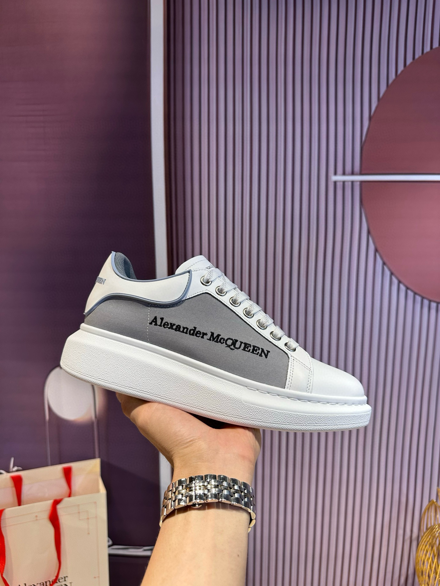 알렉산더 맥퀸 남녀공용 신발 운동화 스니커즈