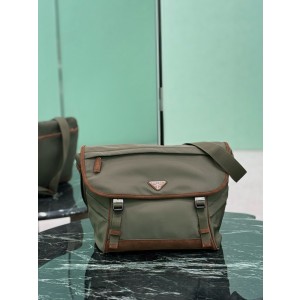 프라다 2VD052 라지 남자가방