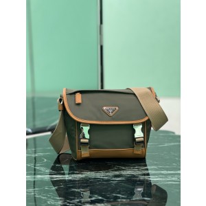 프라다 2vd066 스몰 남자가방