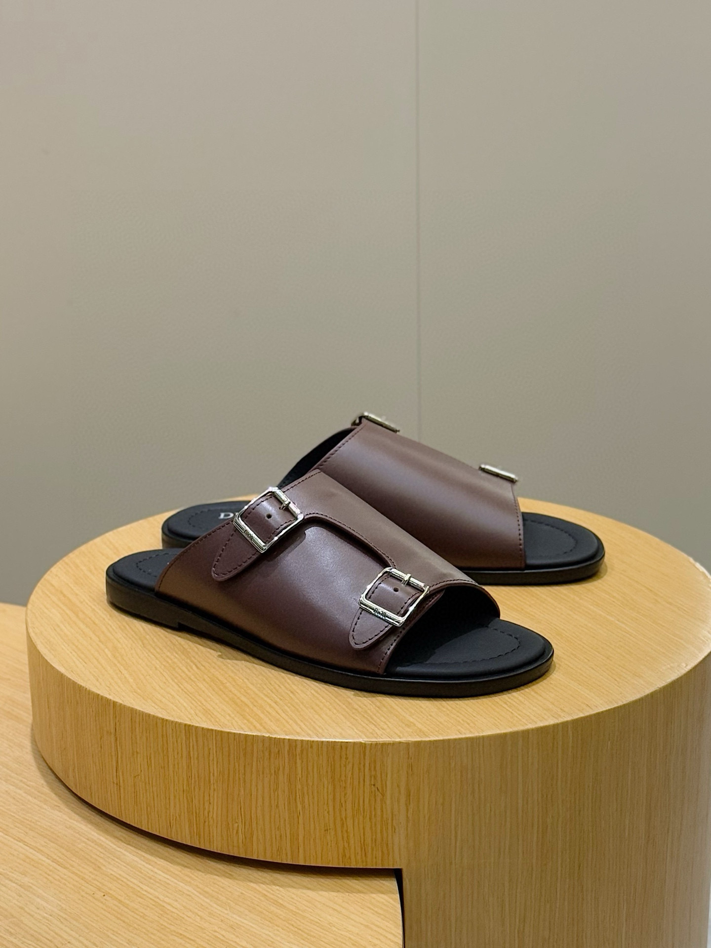 디올 남자 슬리퍼