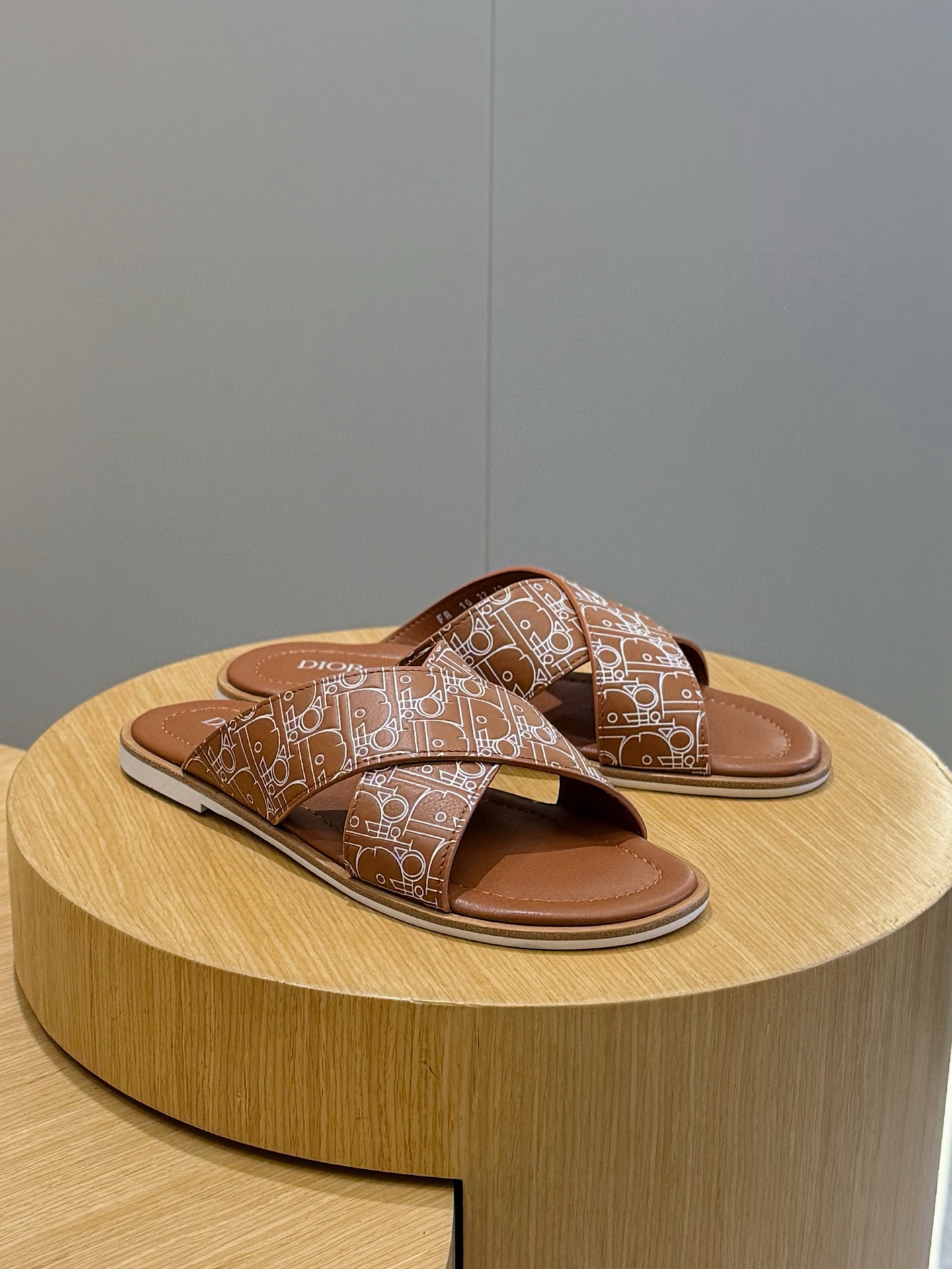 디올 남자 슬리퍼