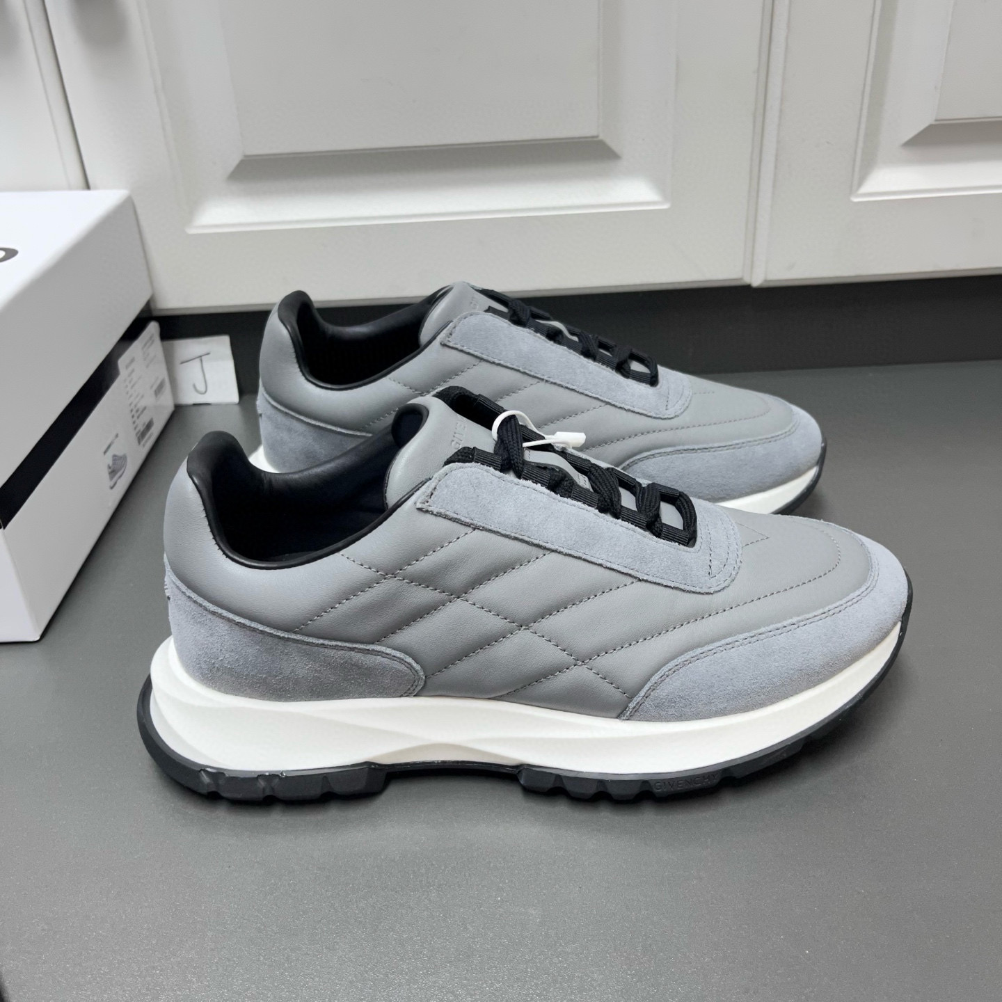 지방시 남자 신발 운동화 스니커즈