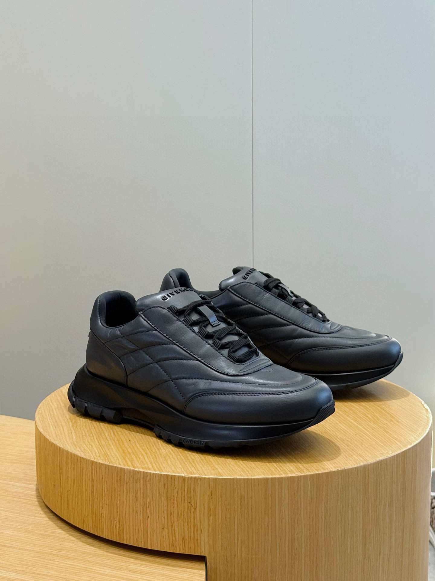 지방시 남자 신발 운동화 스니커즈