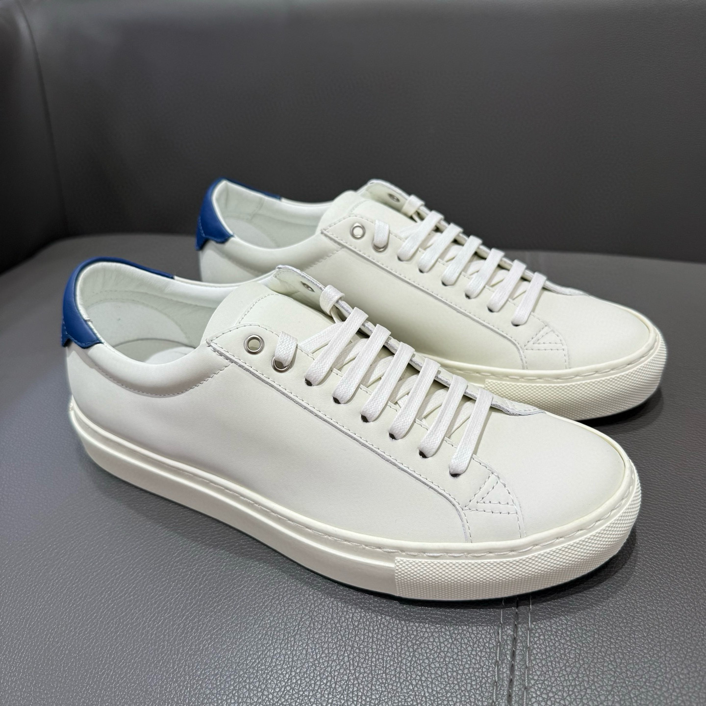 지방시 남녀공용 신발 운동화 스니커즈