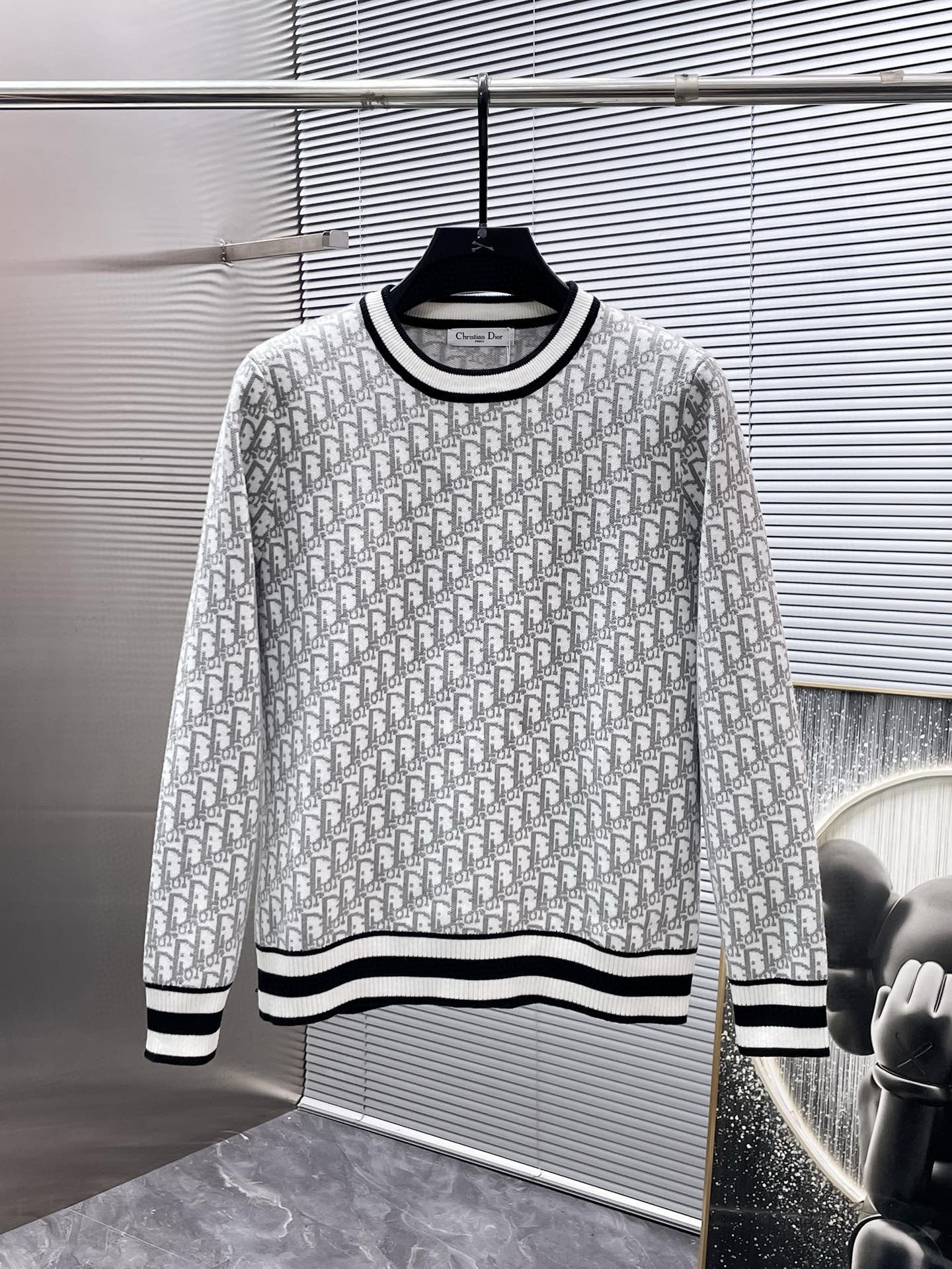 디올 남자 니트