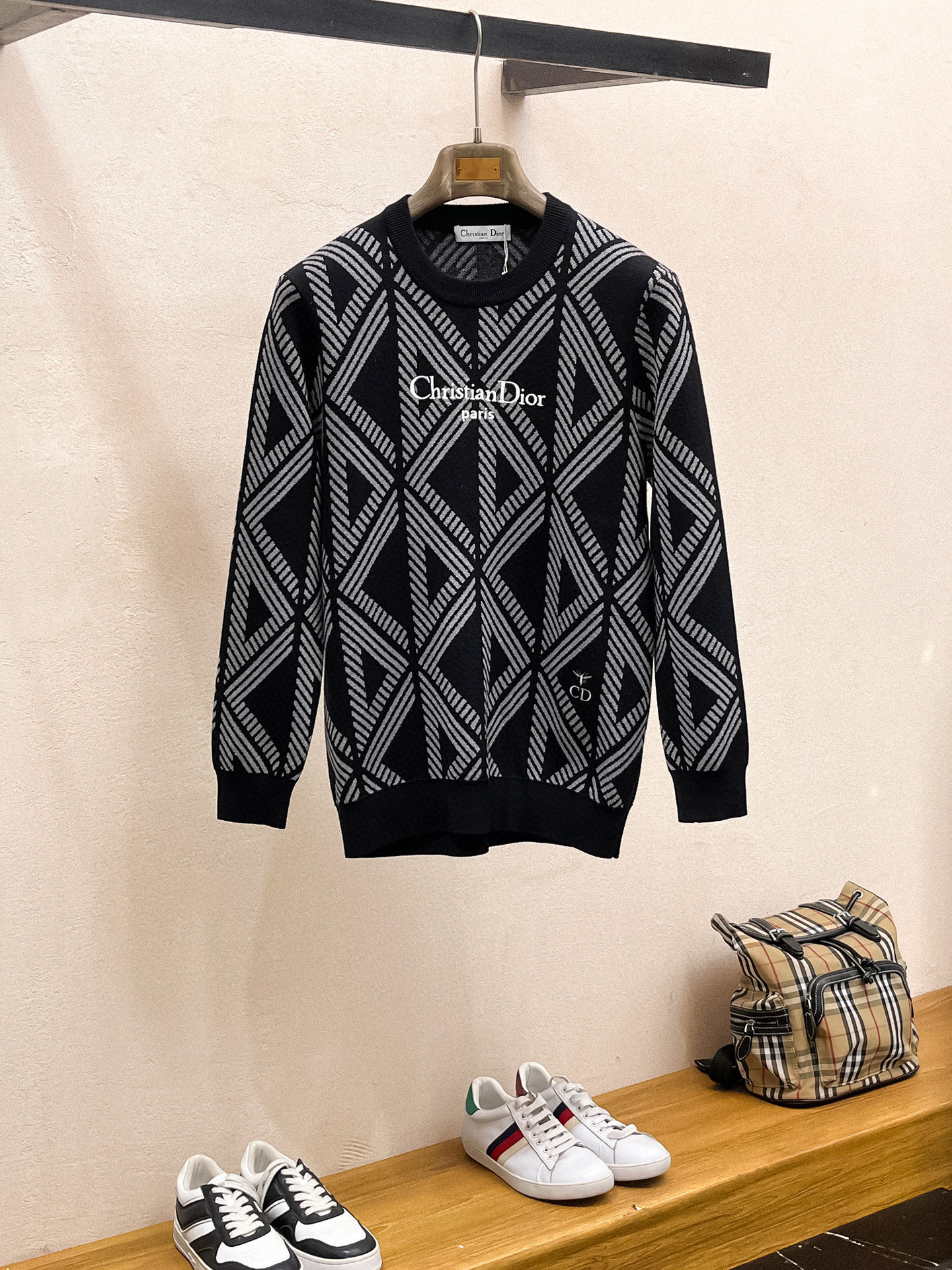 디올 남자 니트