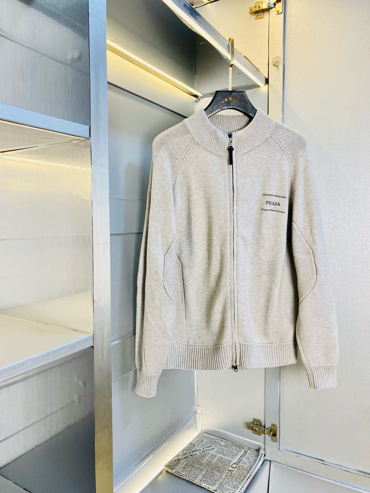 프라다 2컬러 남자 가디건